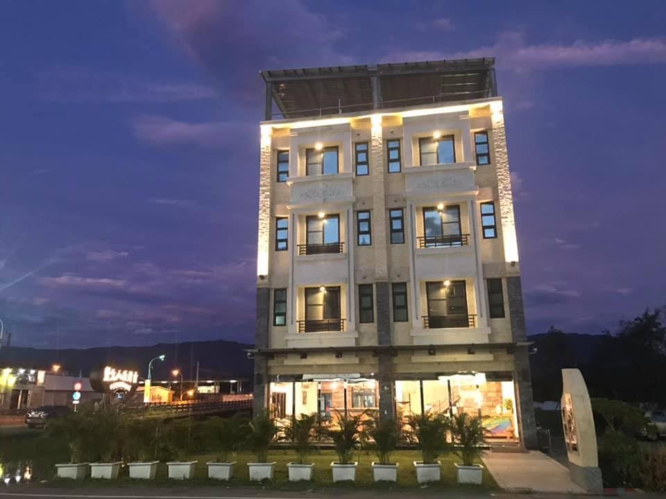 Blue Sky Hill Homestay Guanshan Buitenkant foto