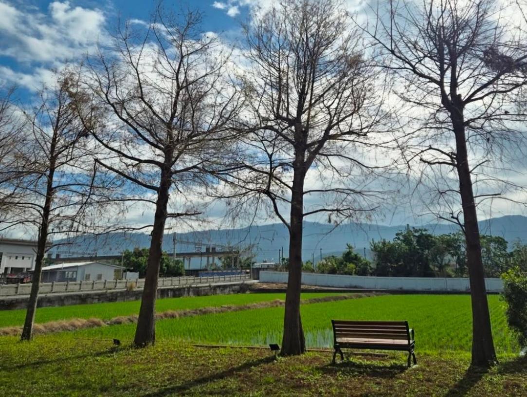 Blue Sky Hill Homestay Guanshan Buitenkant foto